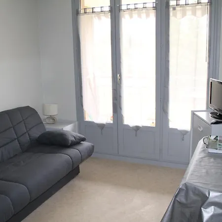 T2 Avec Terrasse Et Wi-fi à 100m Des Thermes - Fr-1-541-130 Appartamento La Roche-Posay